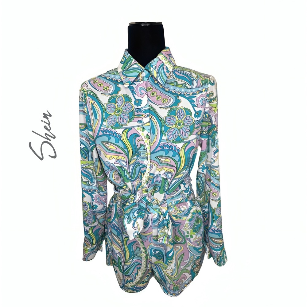 SHEIN Paisley Retro Print Short Set Size Medium